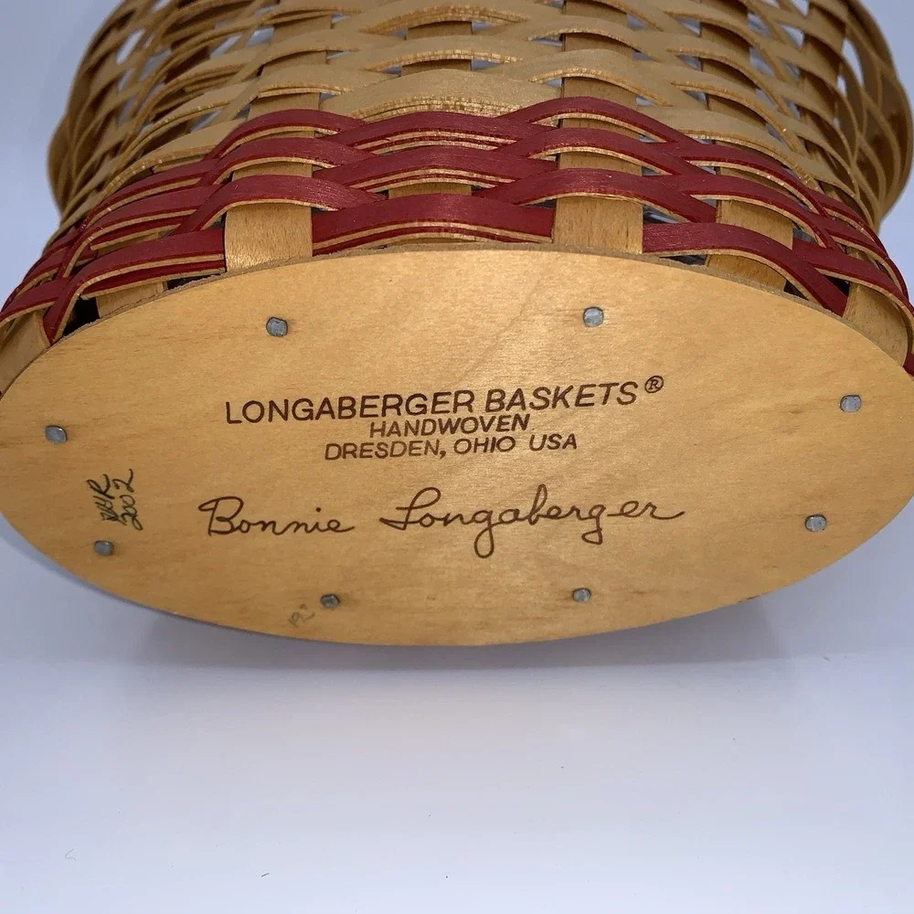VTG 2002 Longaberger Basket May Series Geranium Liner, Tag, Protector Signed